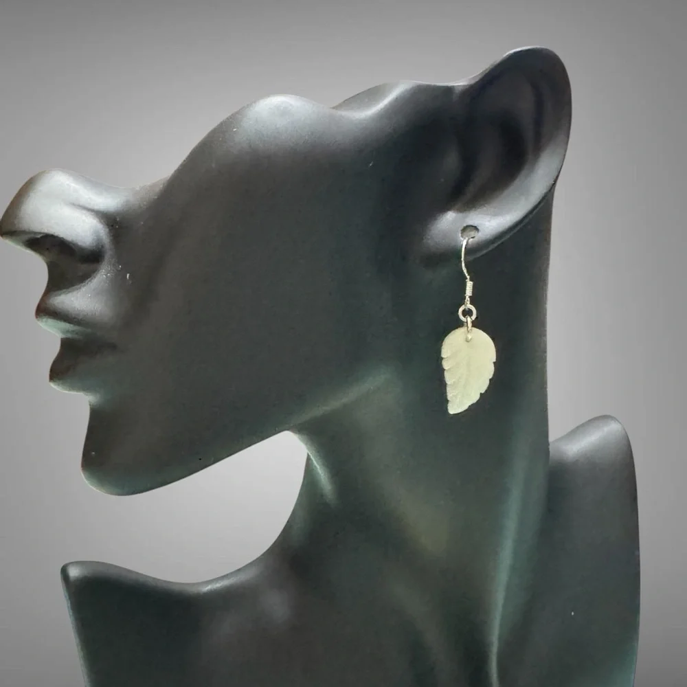MOTHER OF PEARL TROPICAL LEAF EARRINGS - Picture 4 of 7